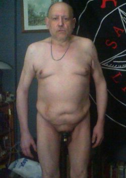 naked, completly shaved and locked – a real fag