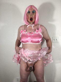 Sissy pig.. locked in chastity and looking like a clown