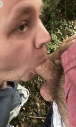 I’m Steven flewitt and I love sucking real mens cock