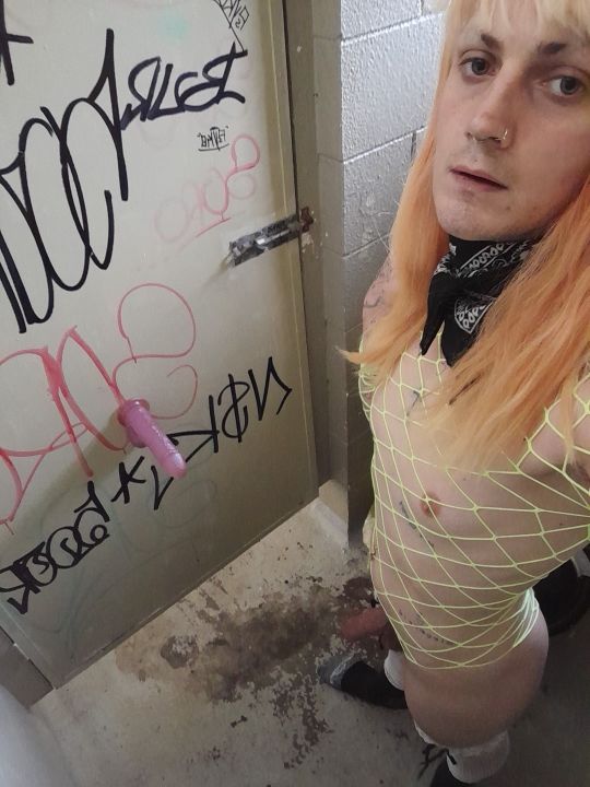 sissy fag matthew evans from chch new zealand, waiting in a public toilet near you