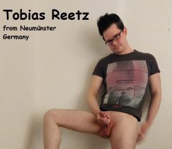 Tobias Reetz from Neumünster, Germany – His Twitter: https://twitter.com/tobias_reetz