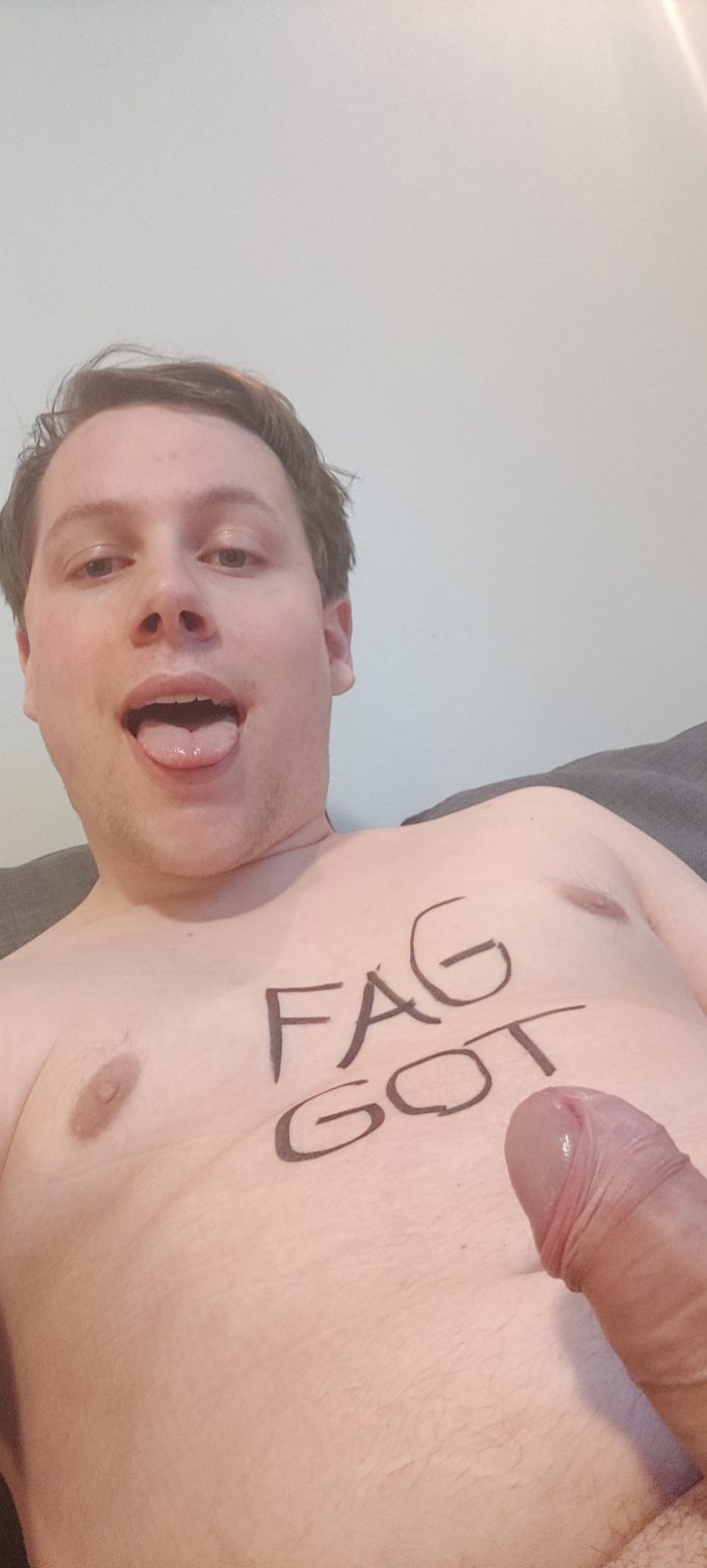 Fag showing off